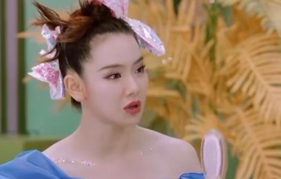 女生化妆娱乐吃瓜酱,女生们的快乐生活解码